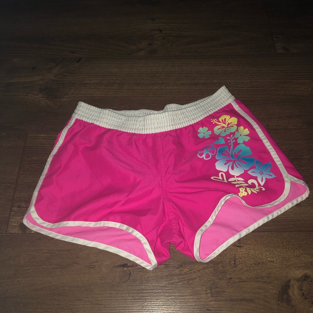 Pink shorts - Picture 2 of 4